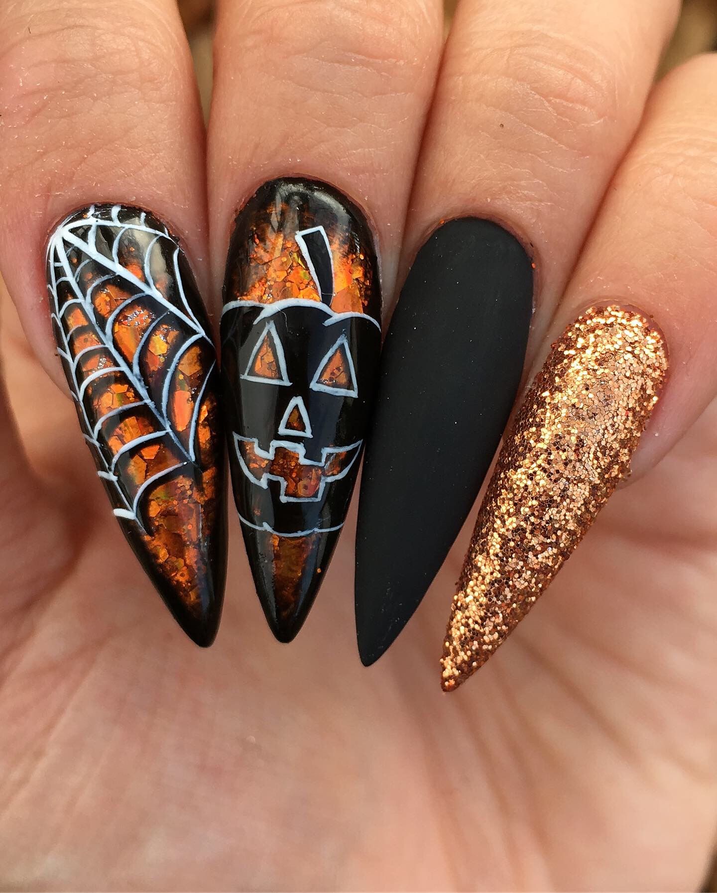 Unghie Halloween guida alla Manicure perfetta per Halloween👻